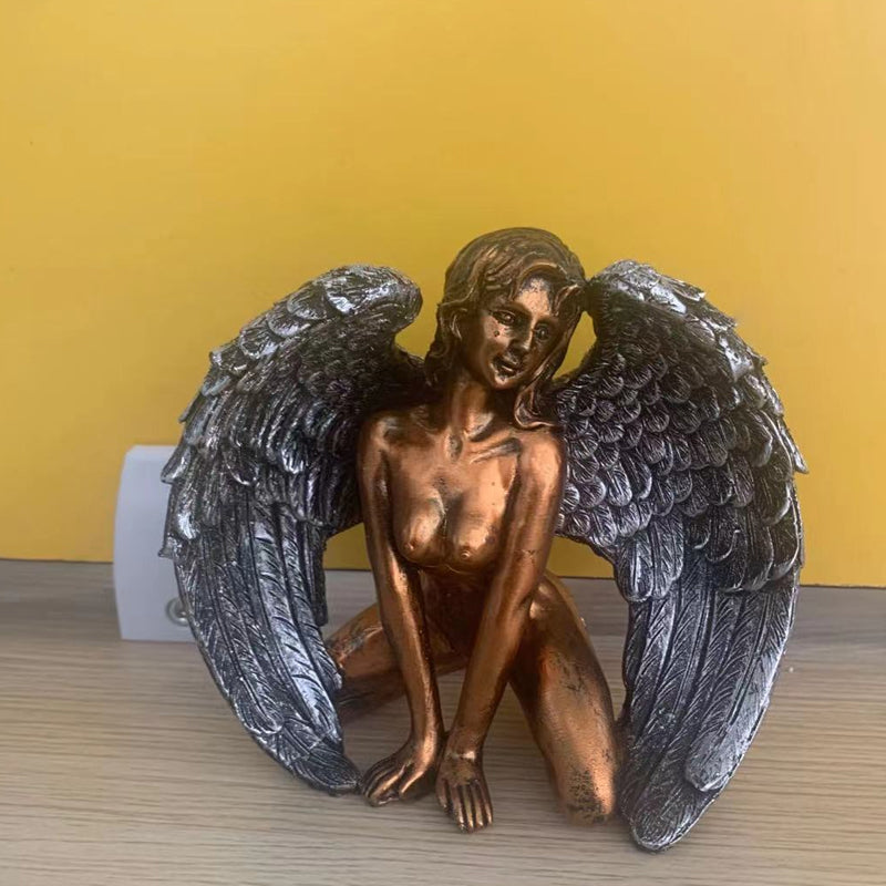 BowLift | Art Angel Female Woman Wings Kneeling Cloak Hat