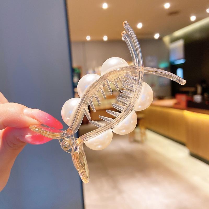 BowLift | Elegant Pearl Hair Clip