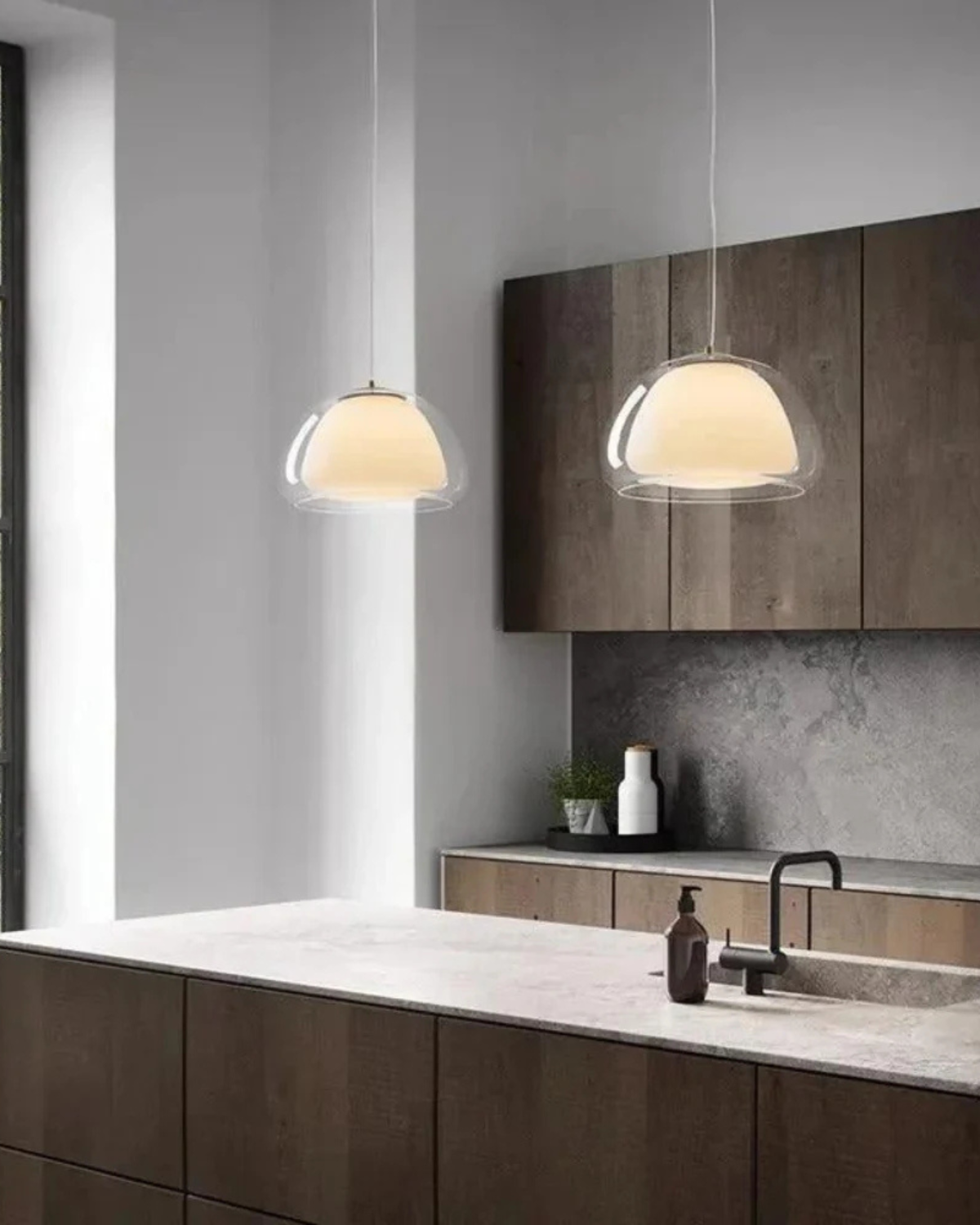 BowLift | Elegant Lamp in the Form of a Glass Dome with Crystal Accent