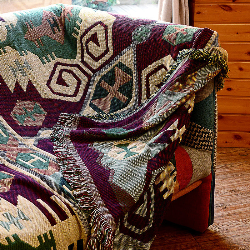 BowLift | Retro Country Style Carpet Green Geometric Woven Carpet Pet Friendly Carpet for the Living Room