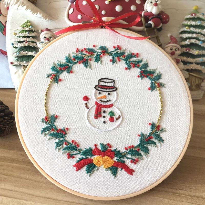 BowLift | Christmas Embroidery Kit