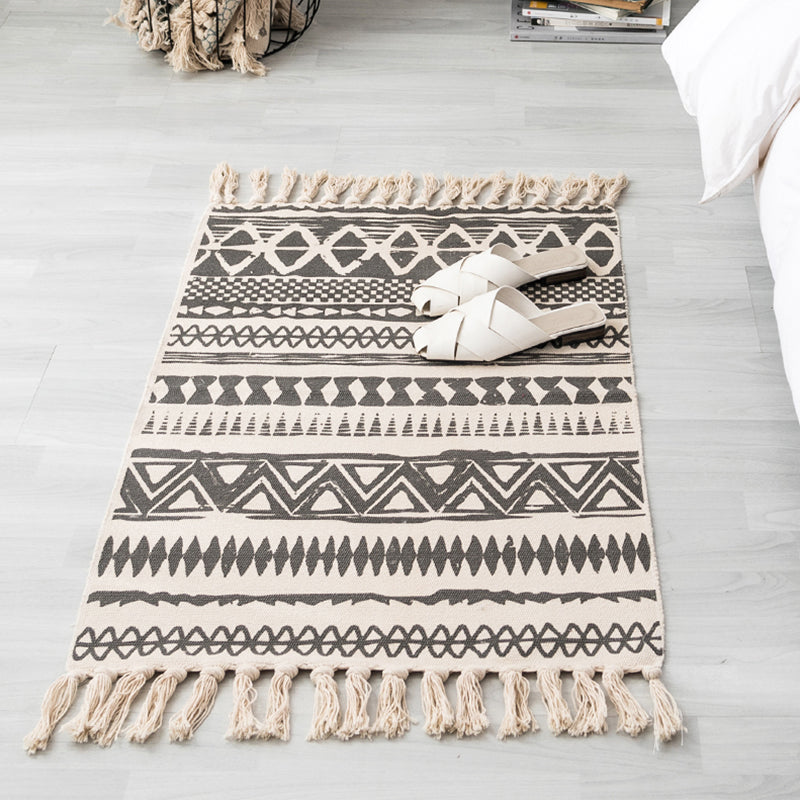 BowLift | Western geometric printed carpet Multicolored jute carpet Pet-friendly, stain-resistant indoor runner with fringes for the room