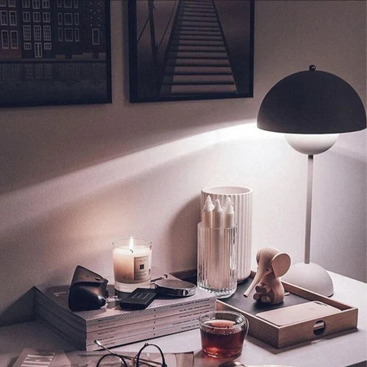 BowLift | Modern table lamp