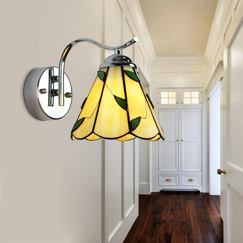 BowLift | Wall lamp with wavy edge Country Joined Glass 1 Light Wall Mount Fixture in White/Beige for the Nightstand