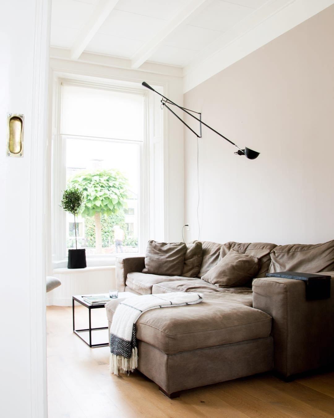 BowLift | Model 265 Wall Lamp