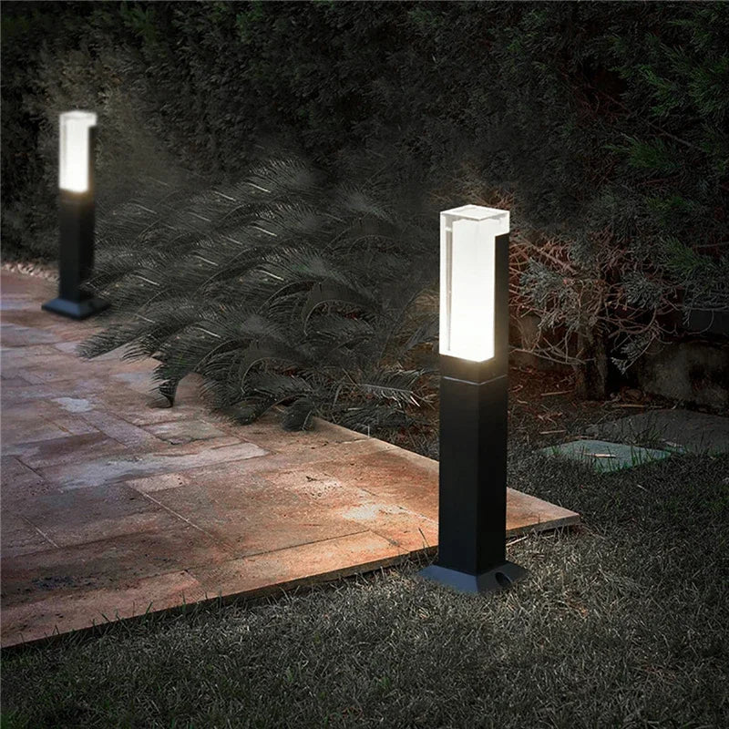BowLift | Elegant Solar Post Light