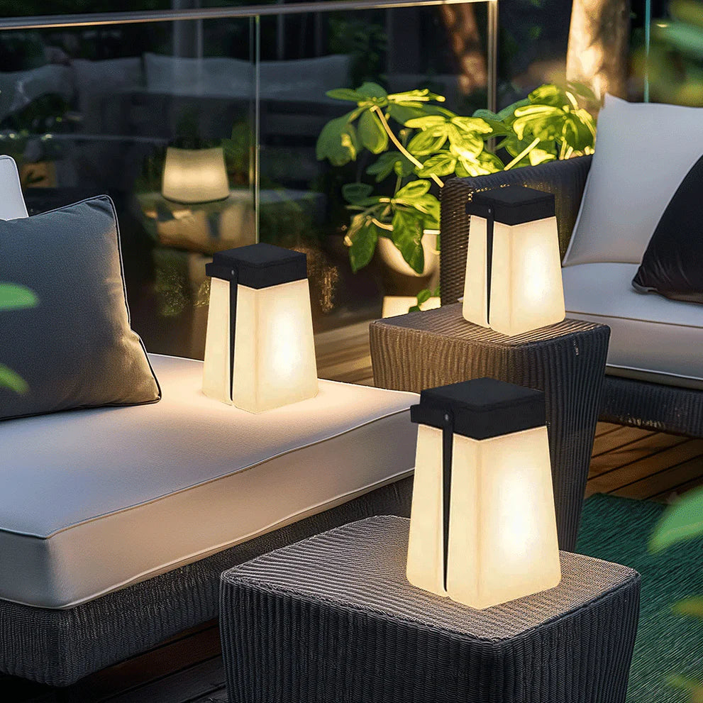 LumeBox – Solar Box Garden Light