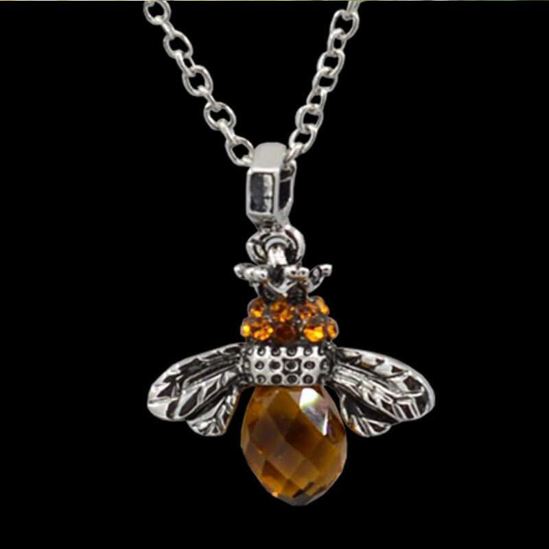 BowLift | "Dancing Bee" Necklace