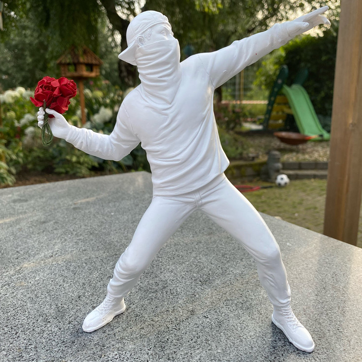 BowLift | Banksy Flower Rioter