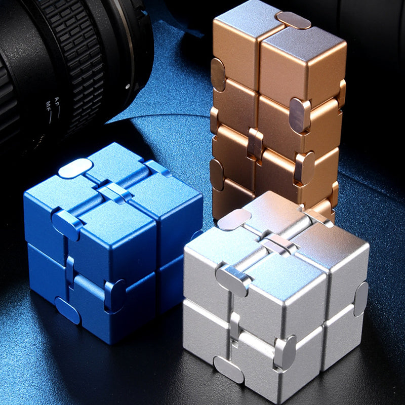 BowLift | Infinity Cube