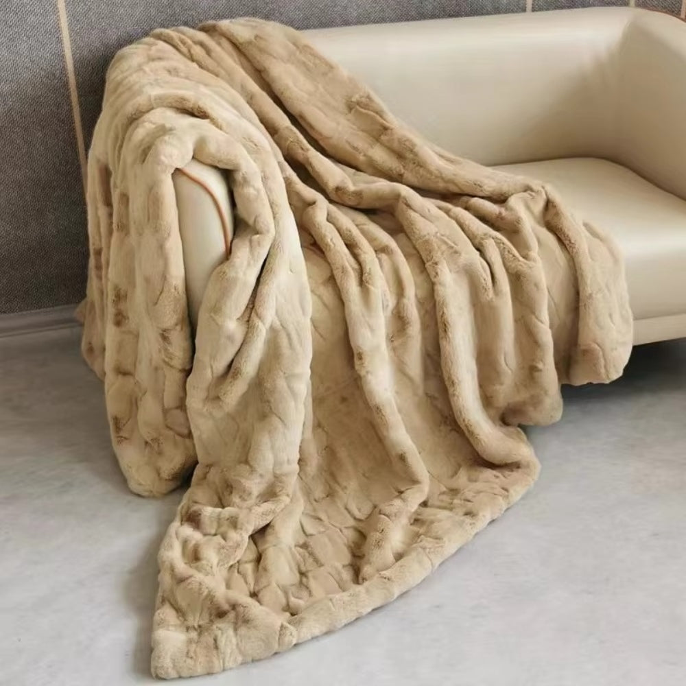 BowLift | Heavenly Retreat Faux Fur Blanket