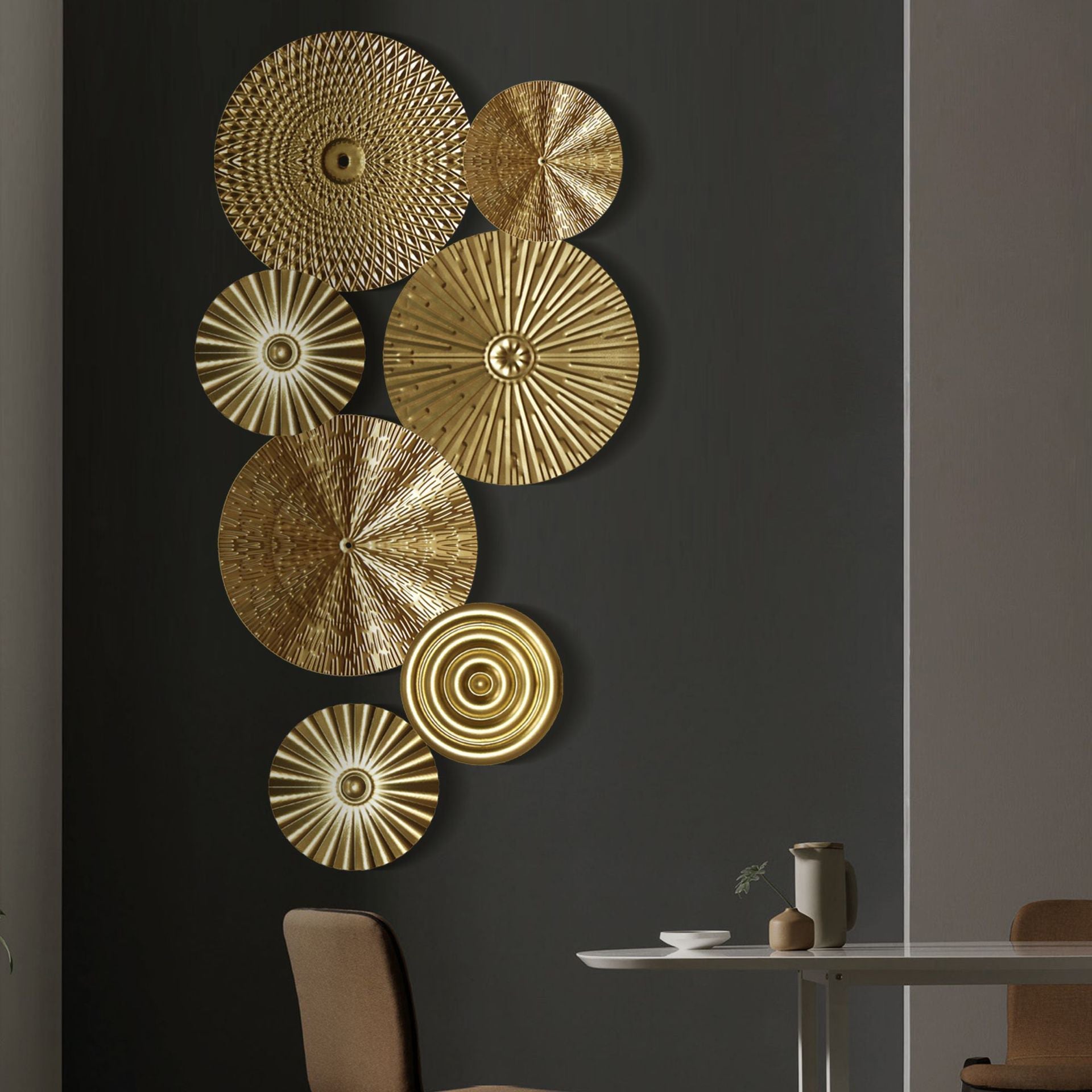 BowLift | Elegant Round Gold Metal Wall Hanging Decoration