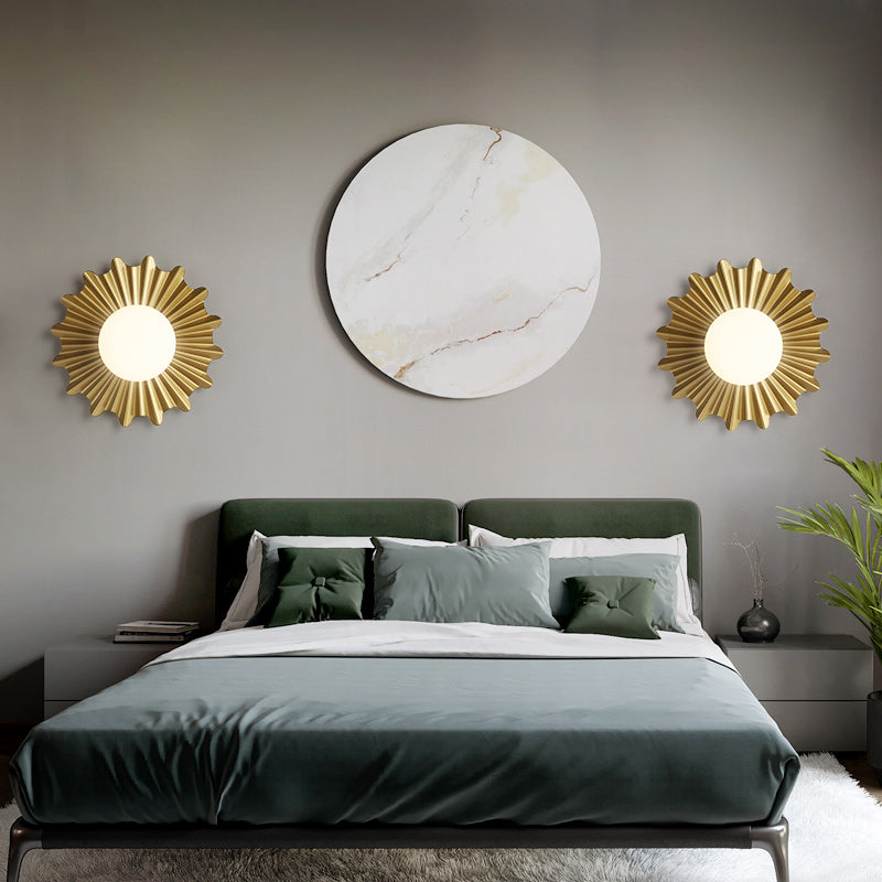 BowLift | White Glass Sphere Wall Lamp with Brass-Colored Wavy Back 1 Heads Modern Wall-Mounted Lamp