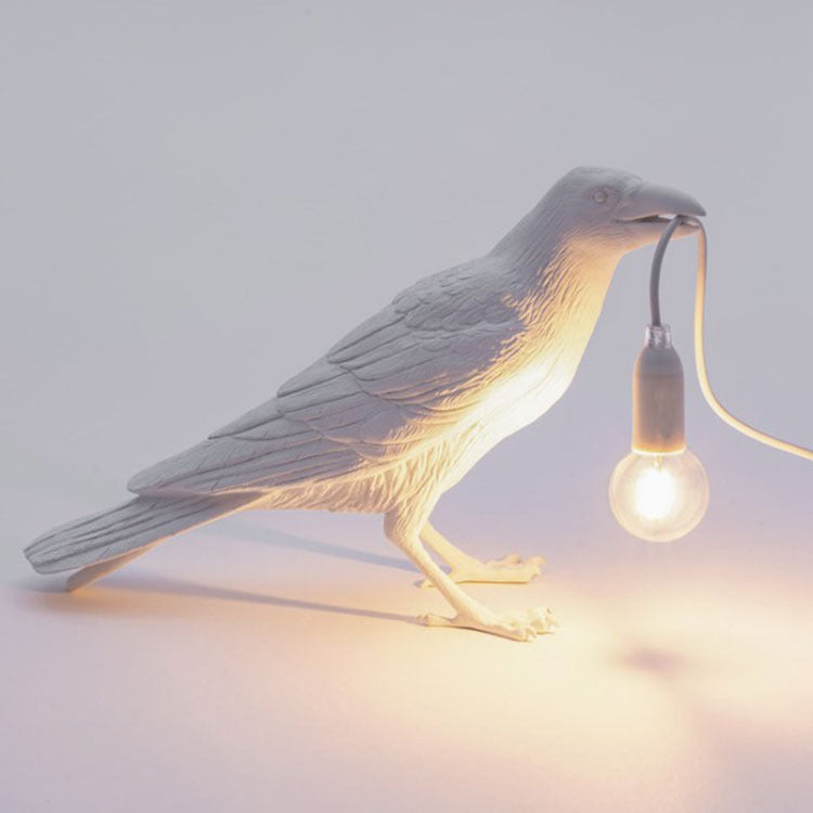 Auspicious bird table lamp personalized creative bedroom bedside animal shape bird resin wall lamp decoration