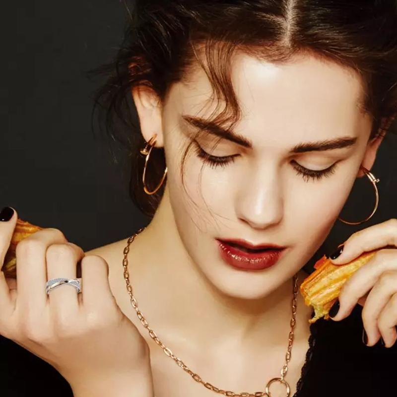 BowLift | X Shape Cross Ring for Women