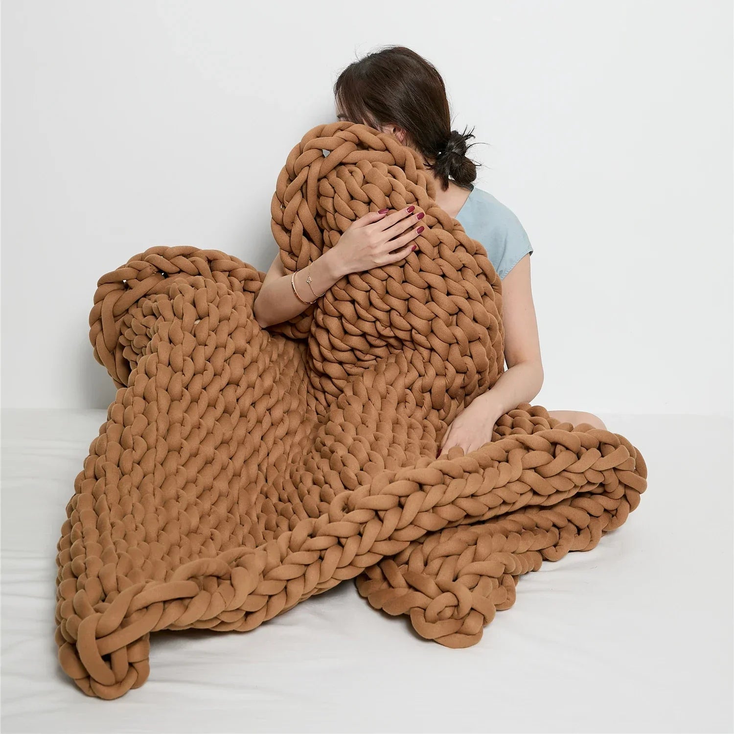 BowLift | Chunky Knit Handmade Weighted Throw – Ultra-Cozy & Stylish Blanket