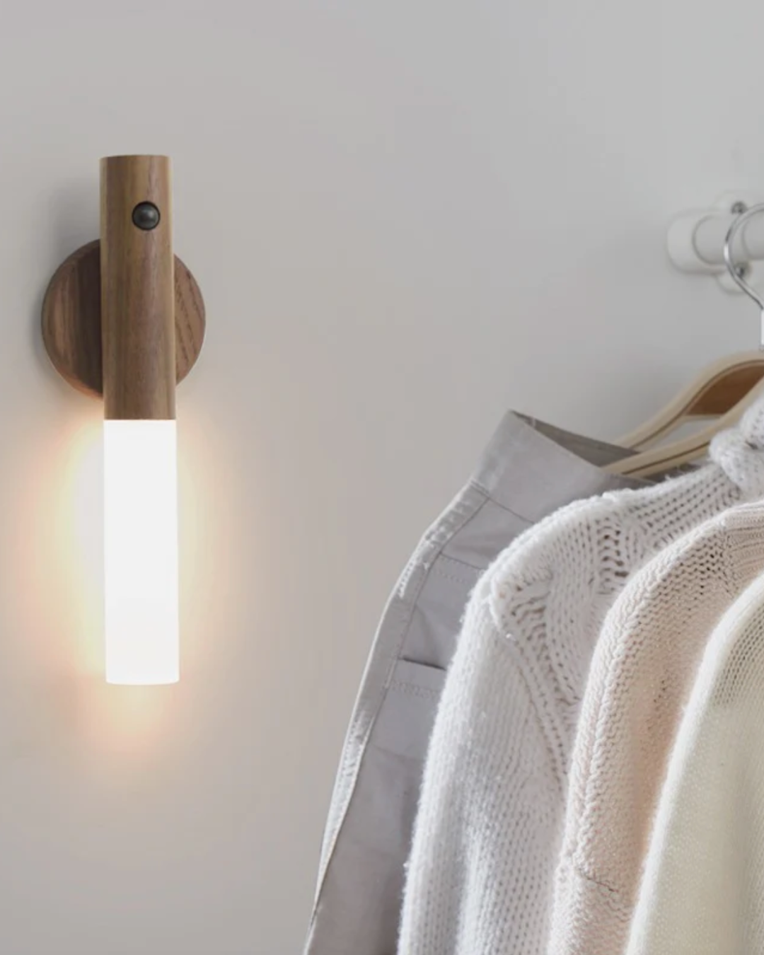 BowLift | Wireless Wooden Wall-Mounted Sconce