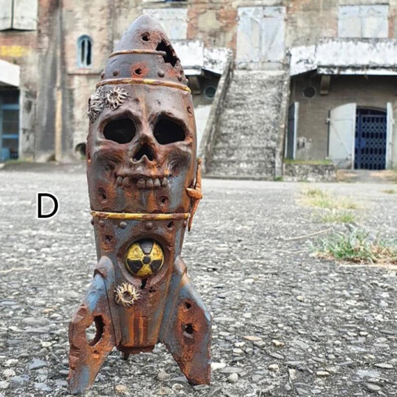 BowLift | Resin Skull Bomb Ornament