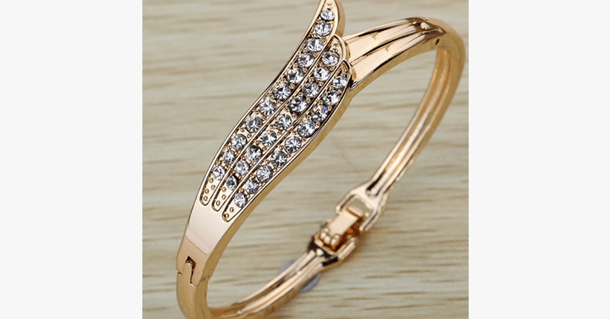 BowLift | Angel Wing Bracelet - Perfect for special occasions