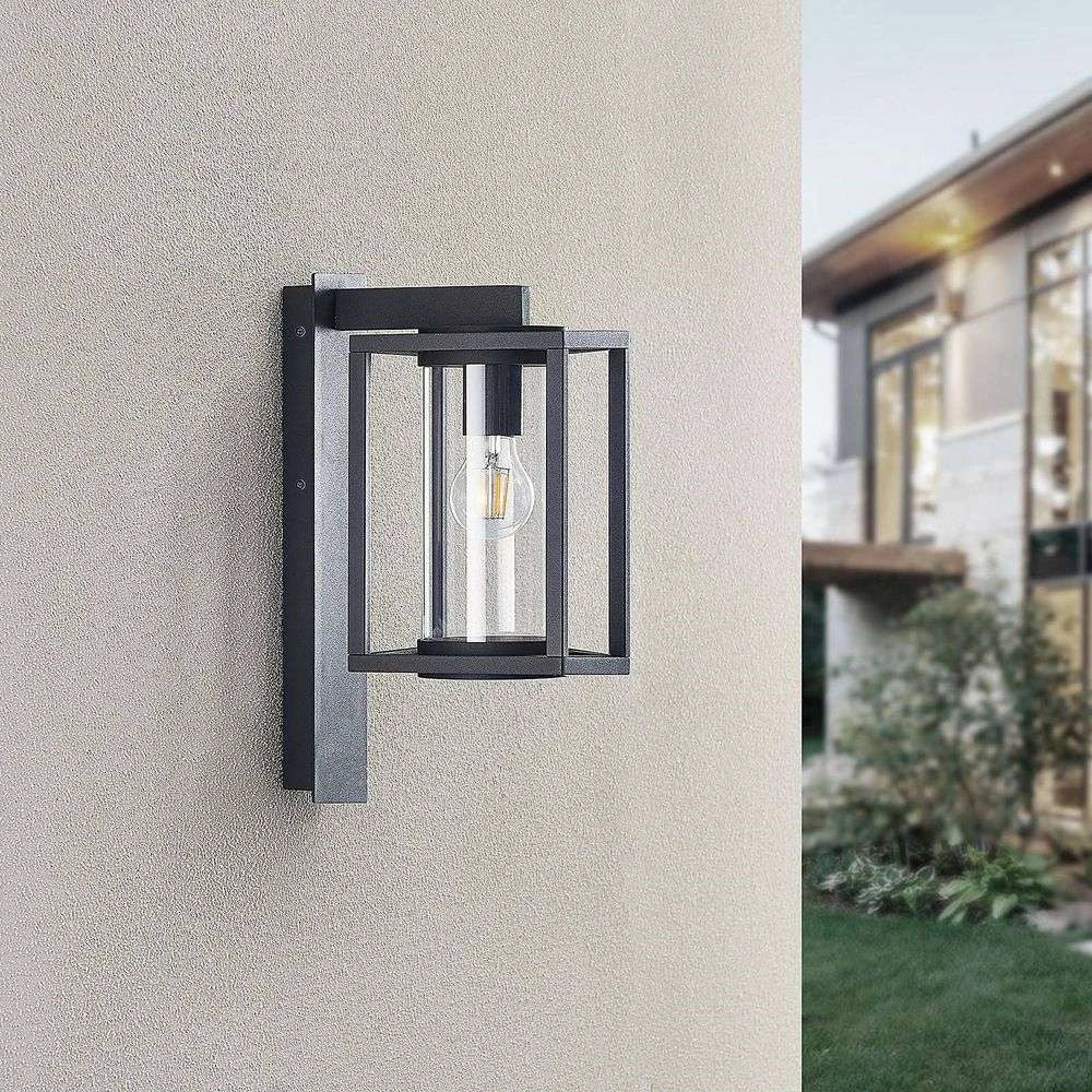 LumeGuard – Outdoor Garden Light with Glass Diffuser