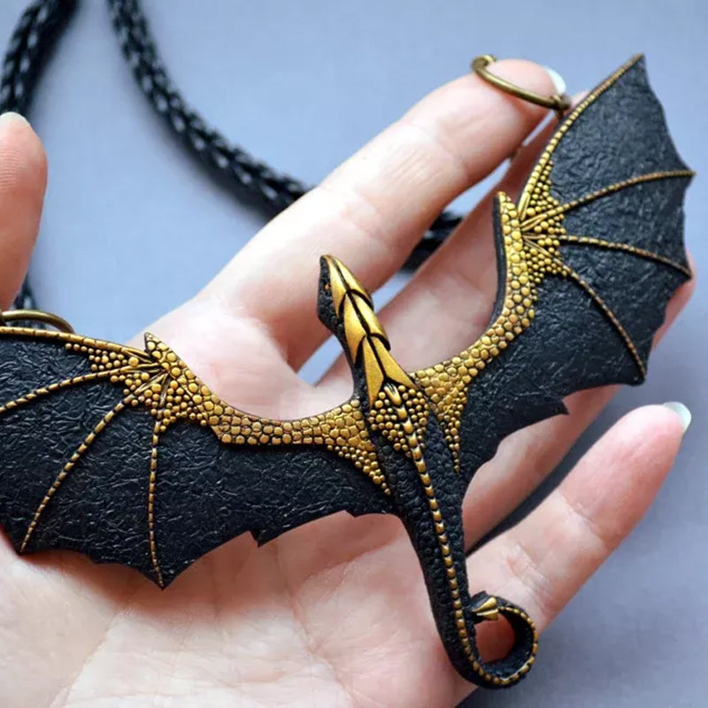 BowLift | Flying Dragons Necklace
