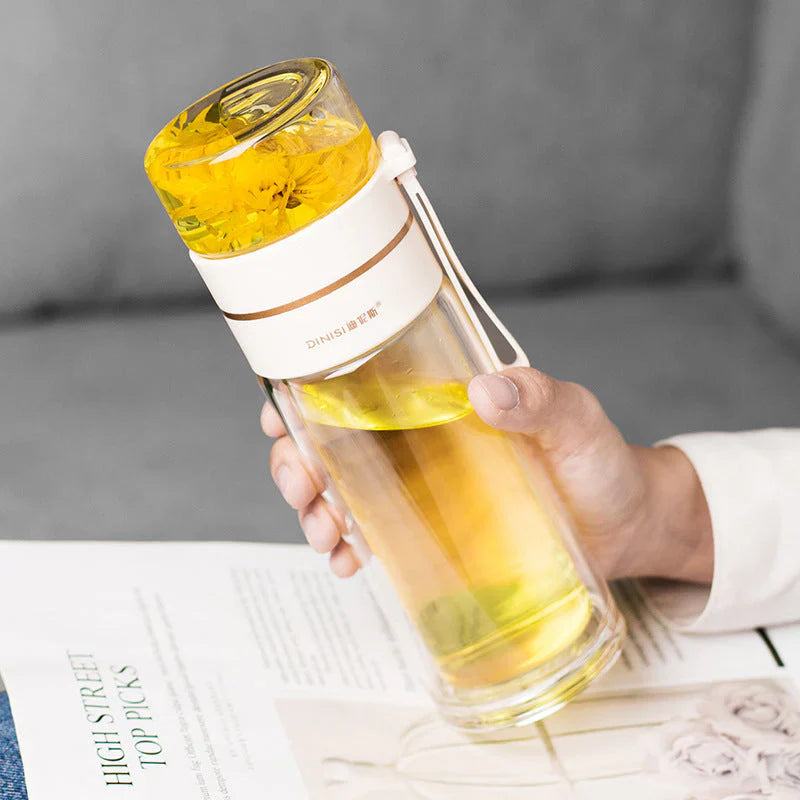 BowLift | Double-walled glass bottle with tea strainer and infuser