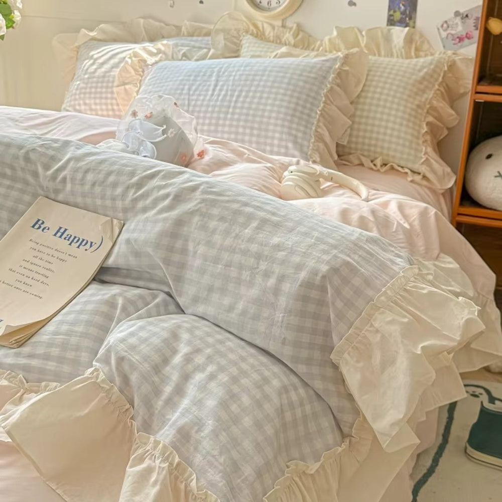 BowLift | Gingham Check Ruffled Edges Bedding Set
