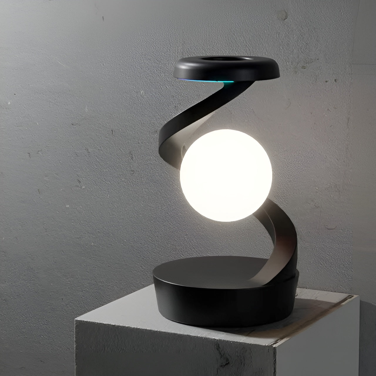 BowLift | Rotating Floating Table Lamp | FloatLight