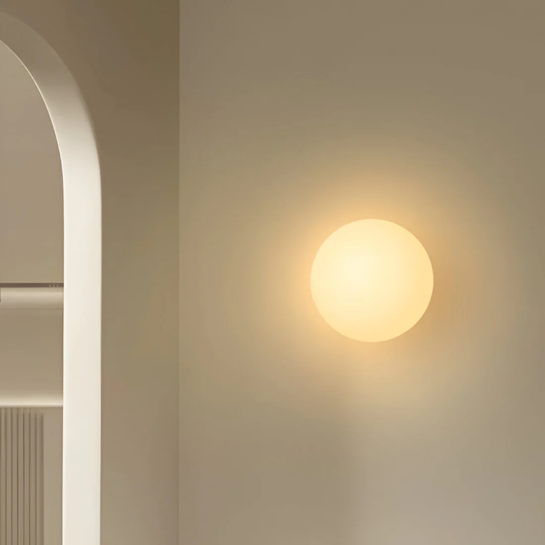 BowLift | Pietas – Elegant Glass Wall Light for Modern Interiors