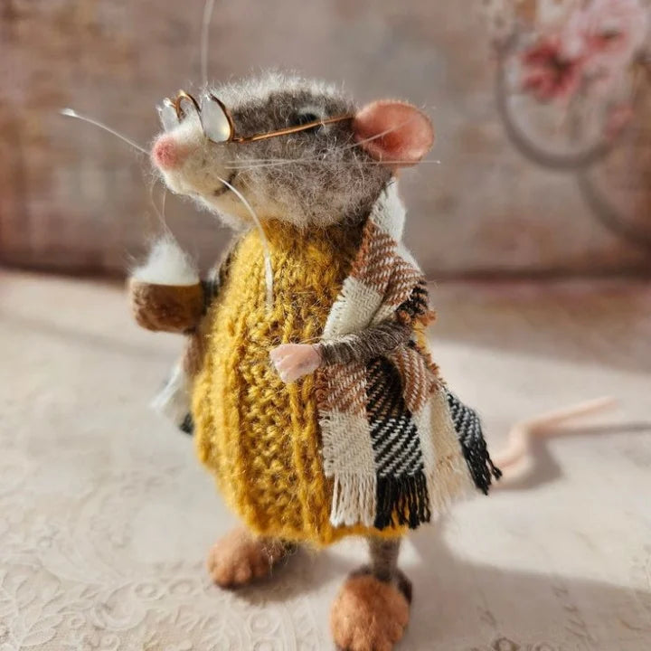 BowLift | Handmade felt mouse | Christmas decoration & gift idea | Needle felted from wool & fabric | Sustainable