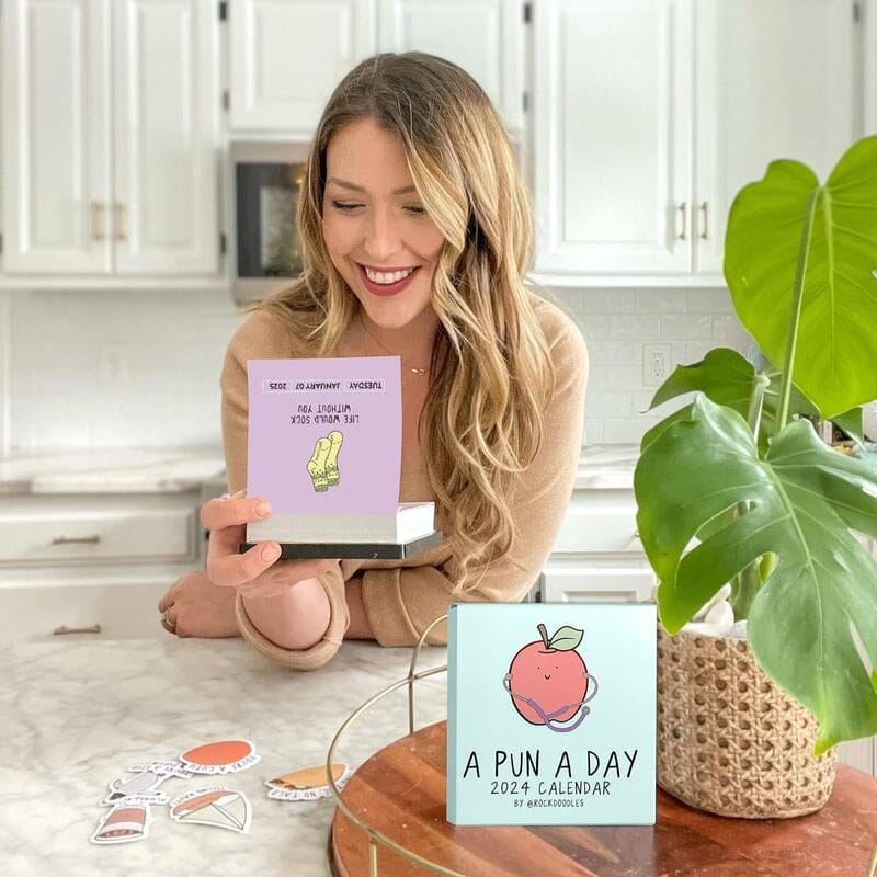 BowLift | 2025 A Pun a Day Desk Calendar