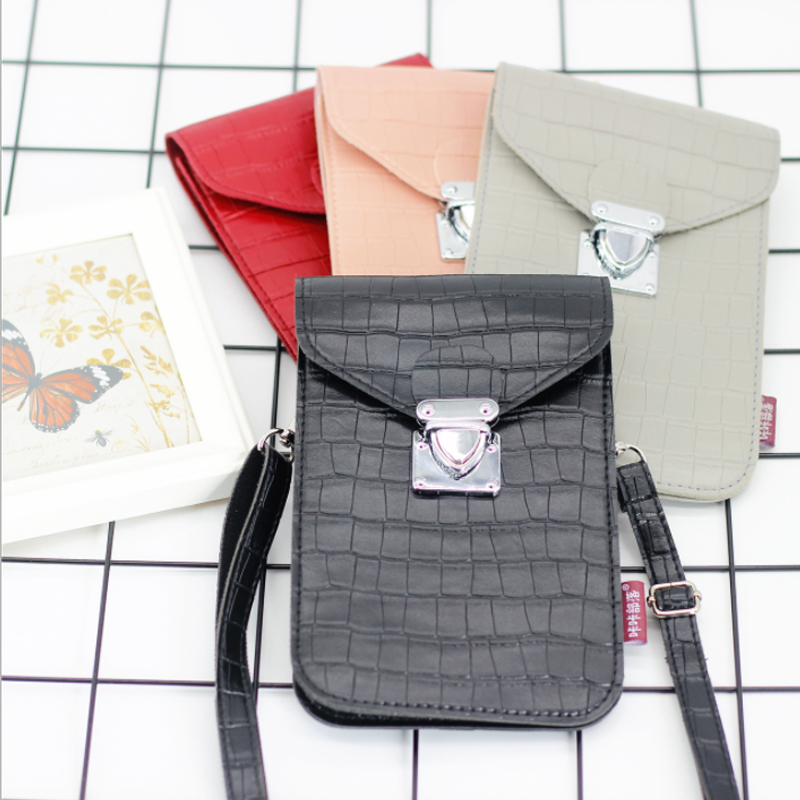 BowLift | Wearable Touchscreen Phone Case