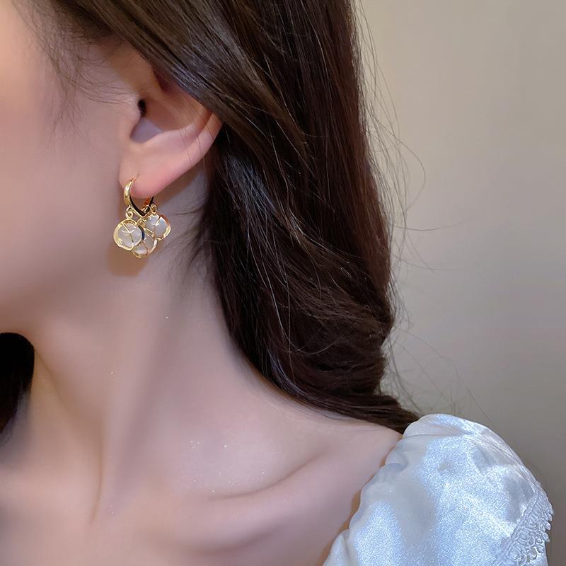 BowLift | Exquisite Fashion Opal Cat Eye Drop Earring