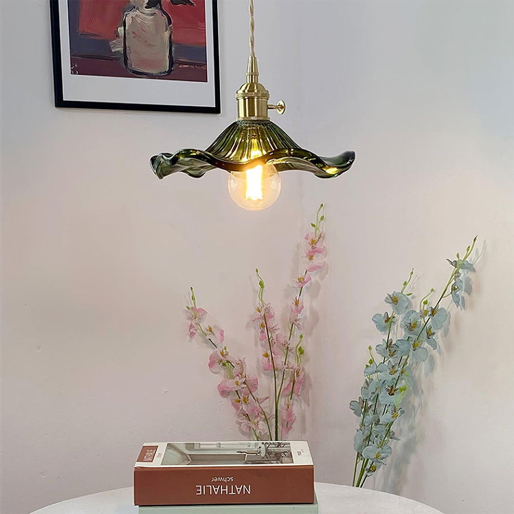 BowLift | Hibiscus Flower Table Lamp - Decorative Lighting Fixture for Living Room & Bedroom Decor