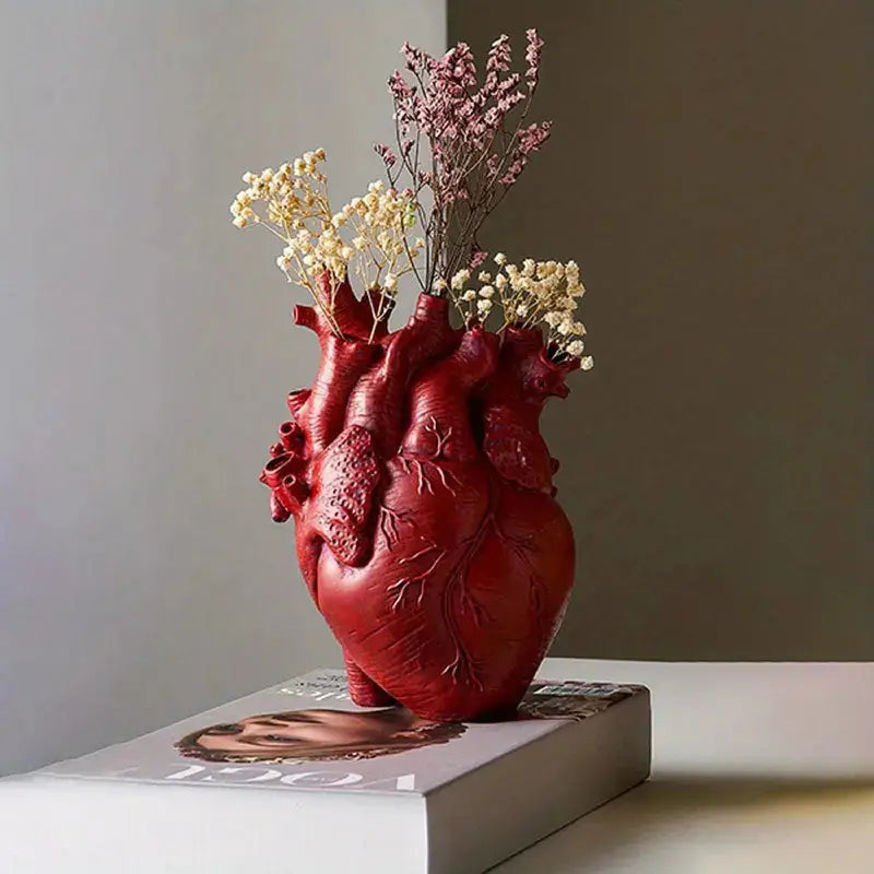 BowLift | Dorsø - Ceramic Heart Vase