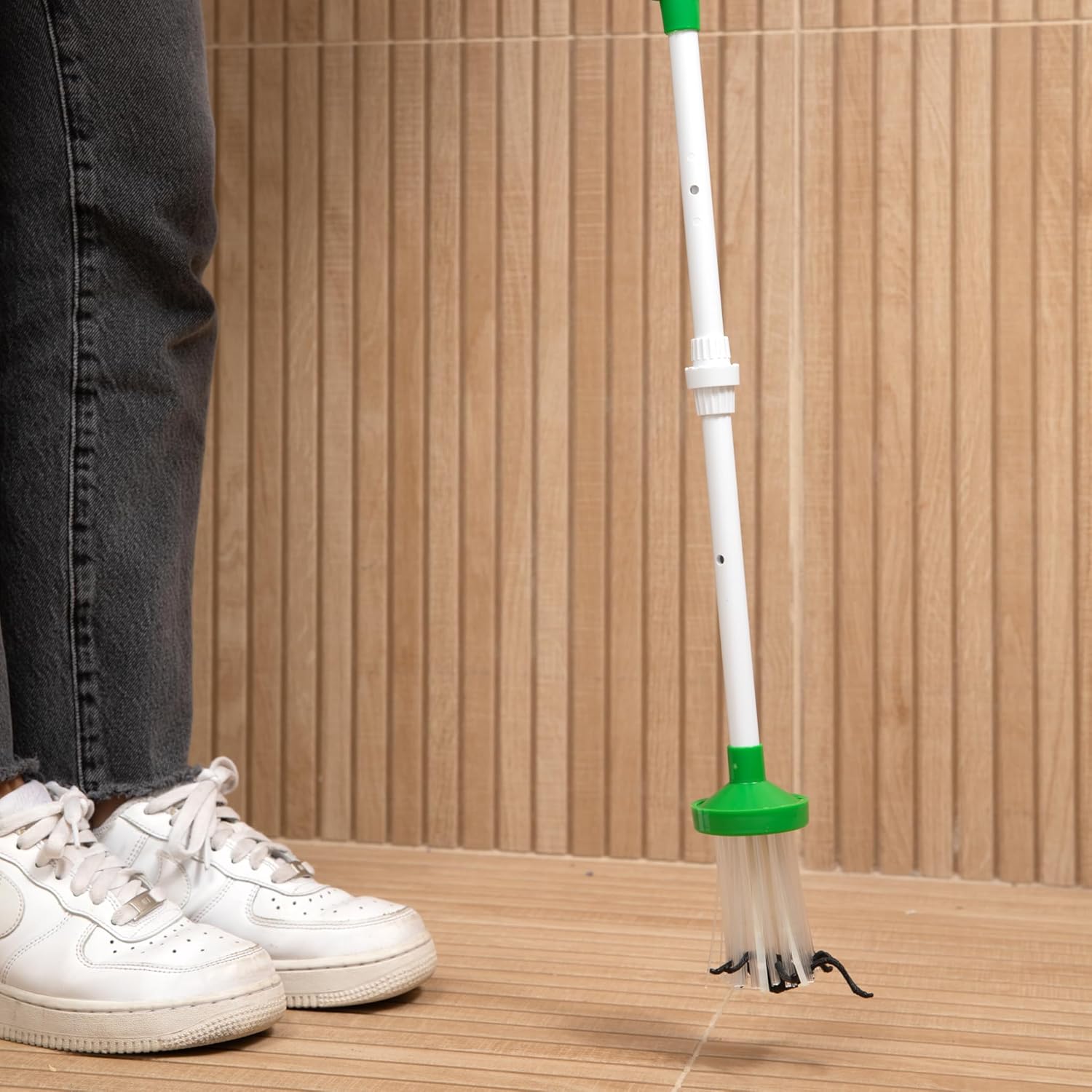 BowLift | Practical Insect Removal Tool – Insect Trap with Telescopic Handle for Safe Use
