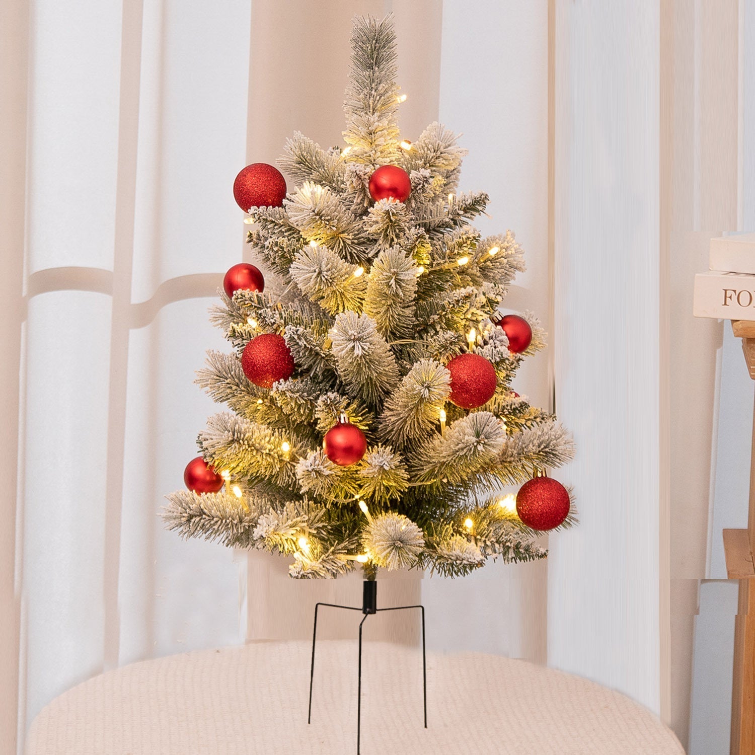 BowLift | Pre-Lit Artificial Christmas Tree