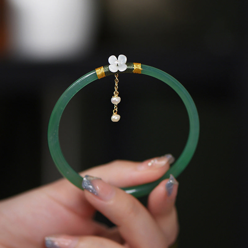 BowLift | Fine Jade Bangle Bracelets