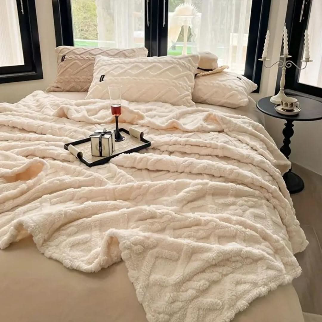 BowLift | DOLA - Cloud Soft Blanket