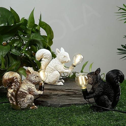 BowLift | ForestGlow - Sophisticated Squirrel Lamp