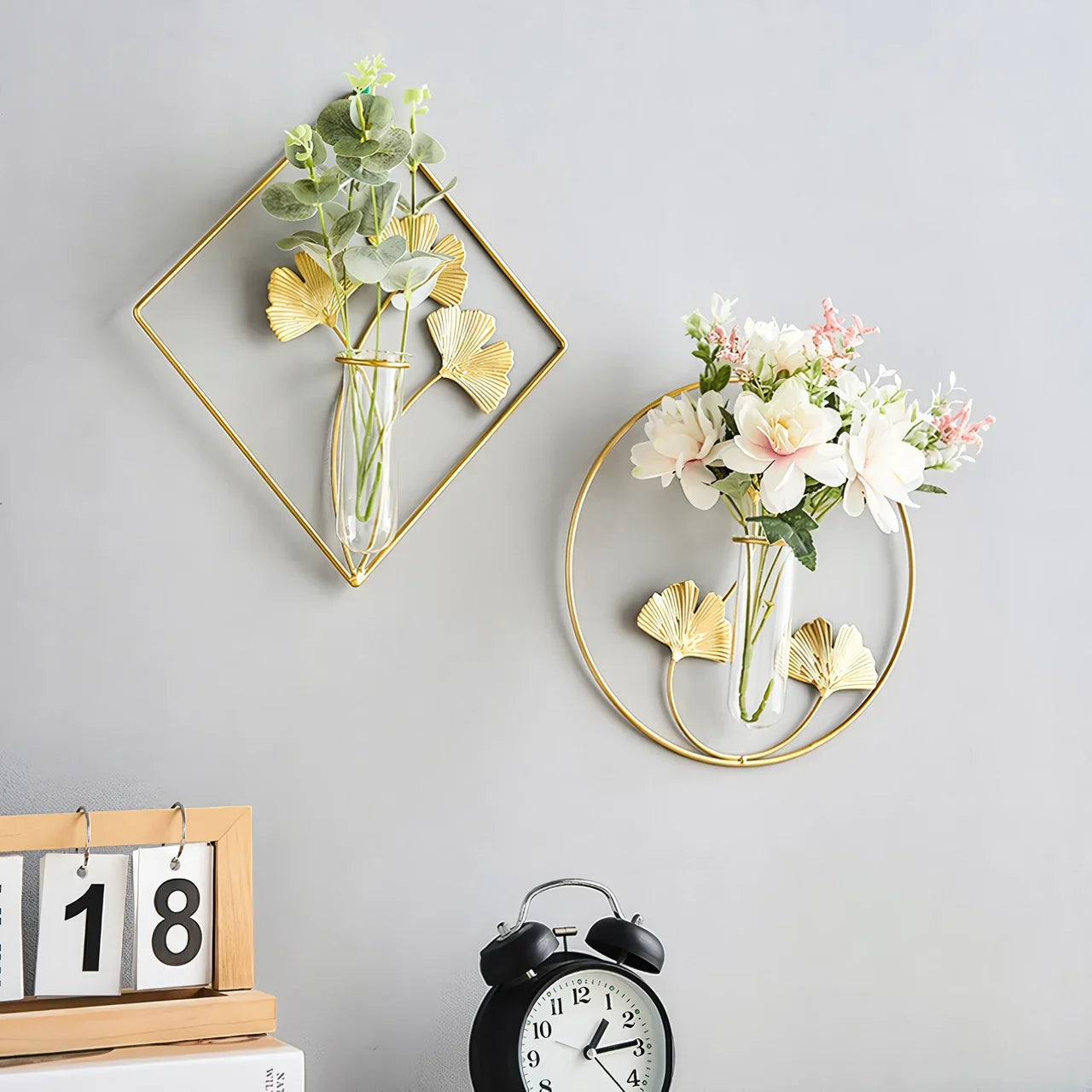 BowLift | Elegant Gold Iron Wall-Mounted Hydroponic Flower Pot