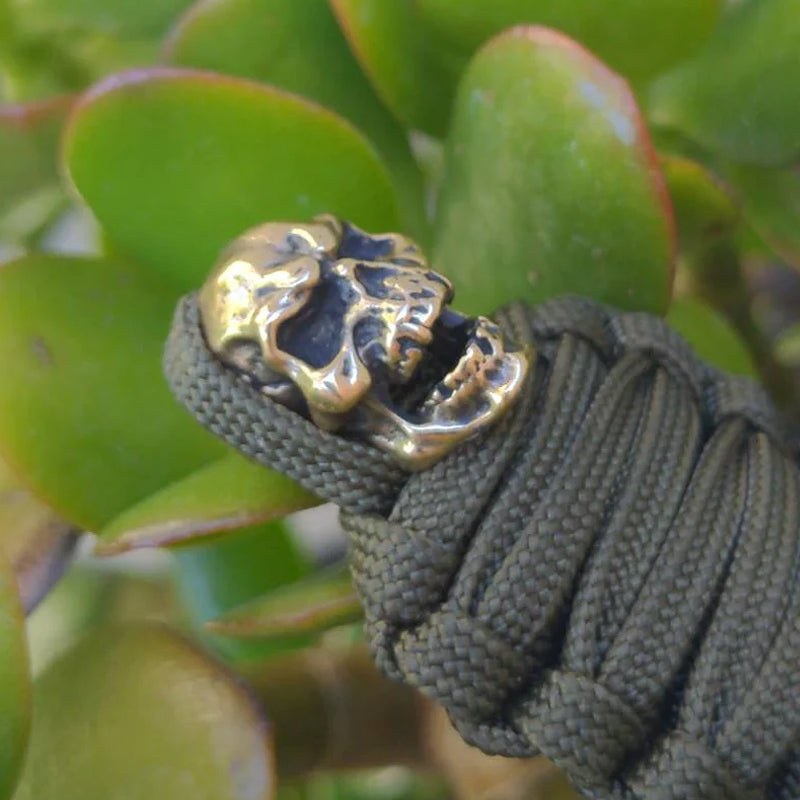 BowLift | Paracord Keychain Mummy Brass Skull