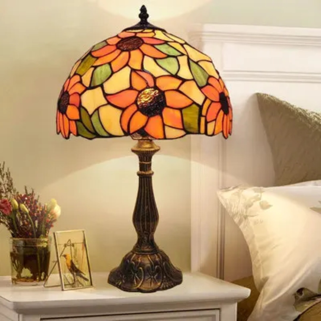 BowLift | Tiffany Table Lamp
