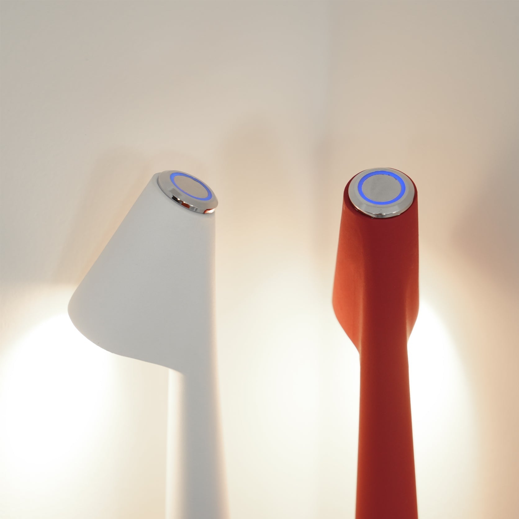BowLift | EcoLight – Energy-Efficient Rechargeable Desk Lamp