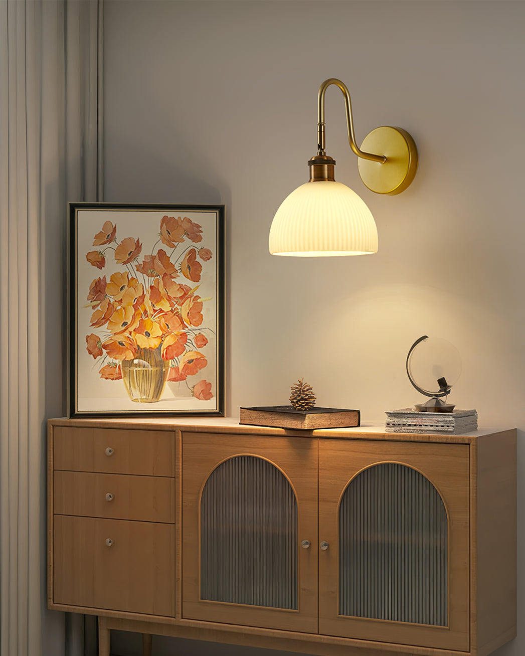 BowLift | HeritageBeam – Classic Wall Lamp with Luxe Elegance