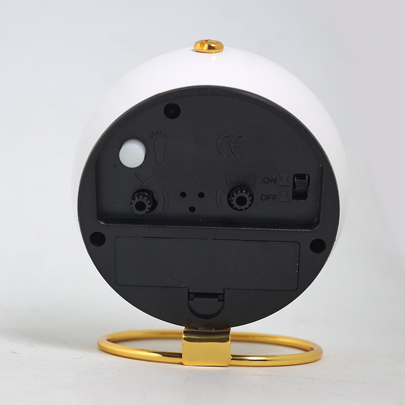 BowLift | Minimalistic round table clock