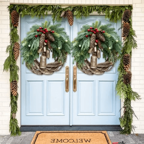 BowLift | Cozy Christmas wreath with natural bells and wooden accents