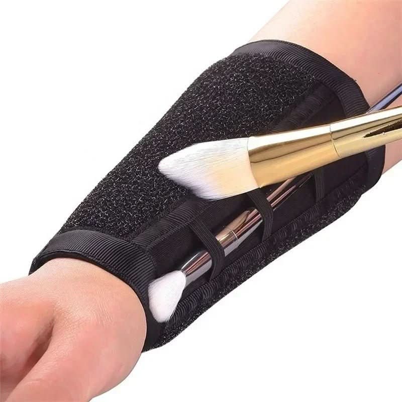 BowLift | BRUSHCLEAN – Professional makeup brush cleaner for hygienic cleanliness