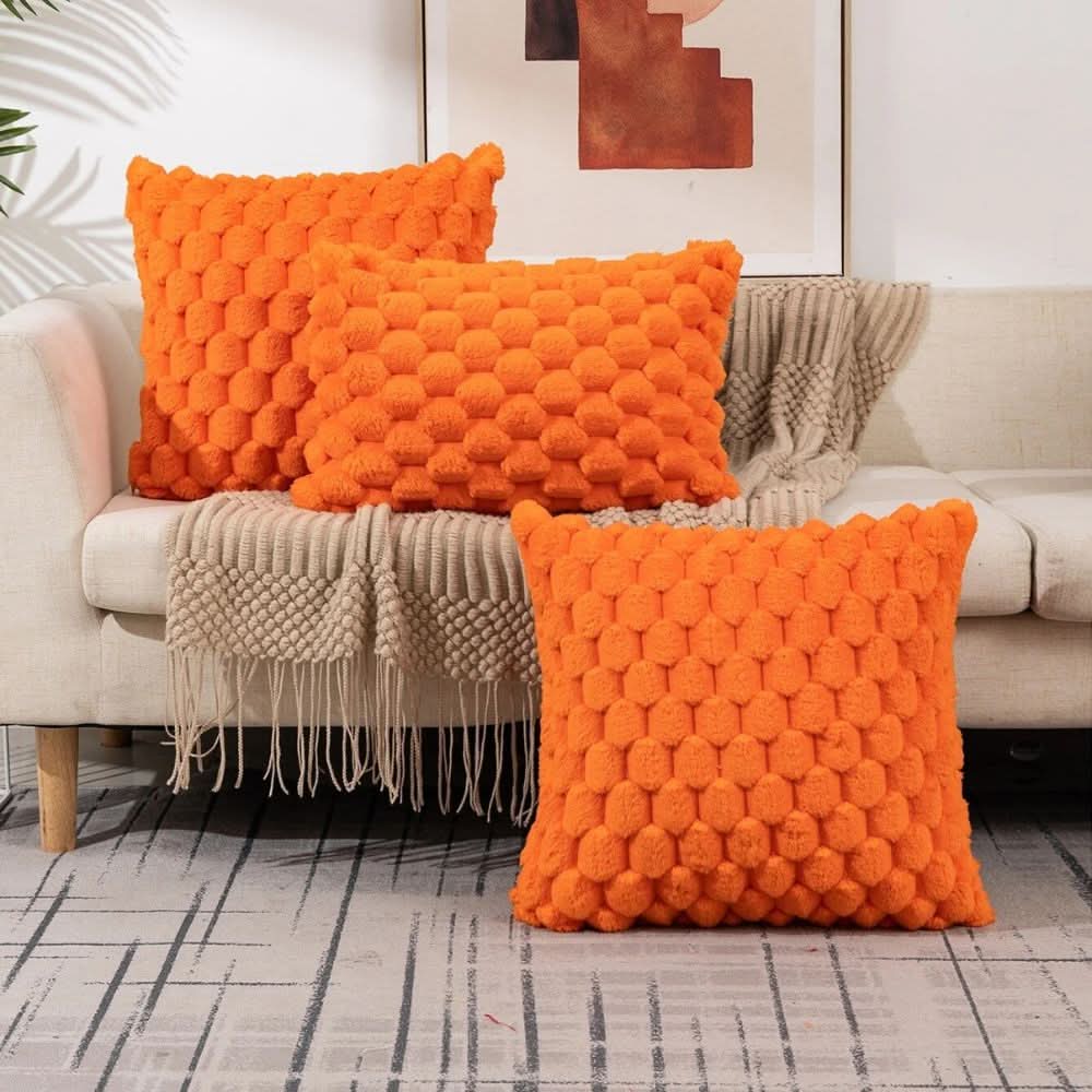 BowLift | Cushion cover made of cotton blend with fluffy 3D feel