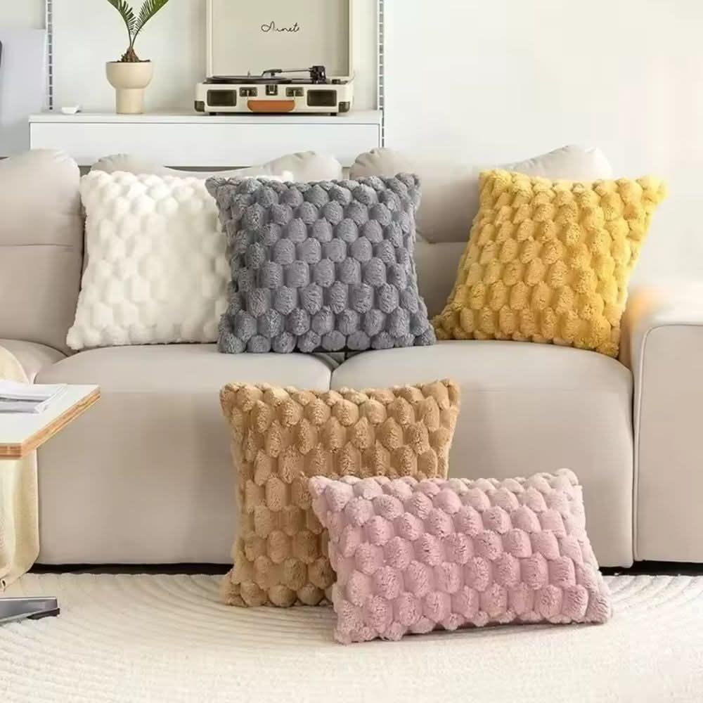 BowLift | Cushion cover made of cotton blend with fluffy 3D feel